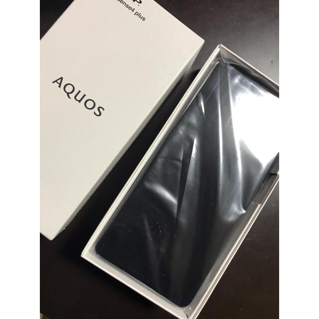 AQUOS(アクオス)のaquos sense4plus  本体　新品未使用 スマホ/家電/カメラのスマートフォン/携帯電話(スマートフォン本体)の商品写真