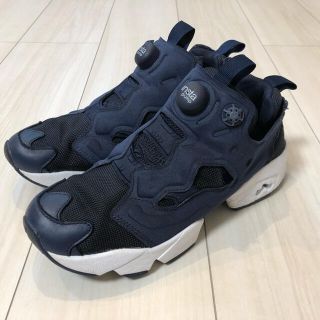 リーボック(Reebok)の最終値下げ【美品】リーボック　ポンプフューリー　ネイビー　24cm(サンダル)