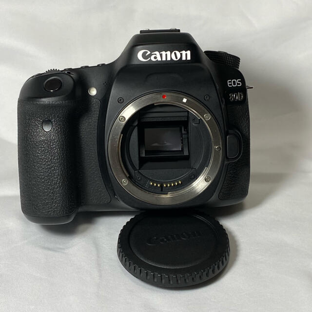 Canon(キヤノン)のCanon 80D 18-135mm レンズキット スマホ/家電/カメラのカメラ(デジタル一眼)の商品写真