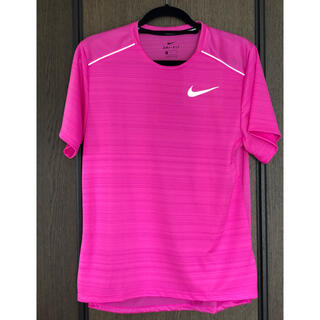 ナイキ(NIKE)のナイキ様専用　ナイキ ランニングシャツ サイズM ピンク 試着のみの美品(ウェア)