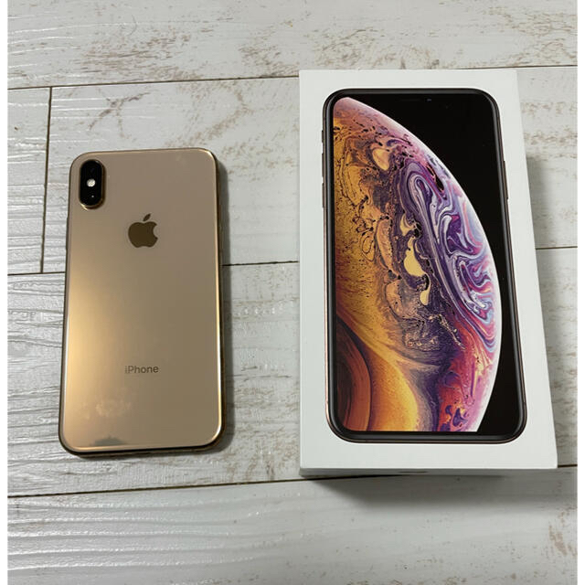 Apple(アップル)のiPhone XS 64GB  ゴールド スマホ/家電/カメラのスマートフォン/携帯電話(スマートフォン本体)の商品写真