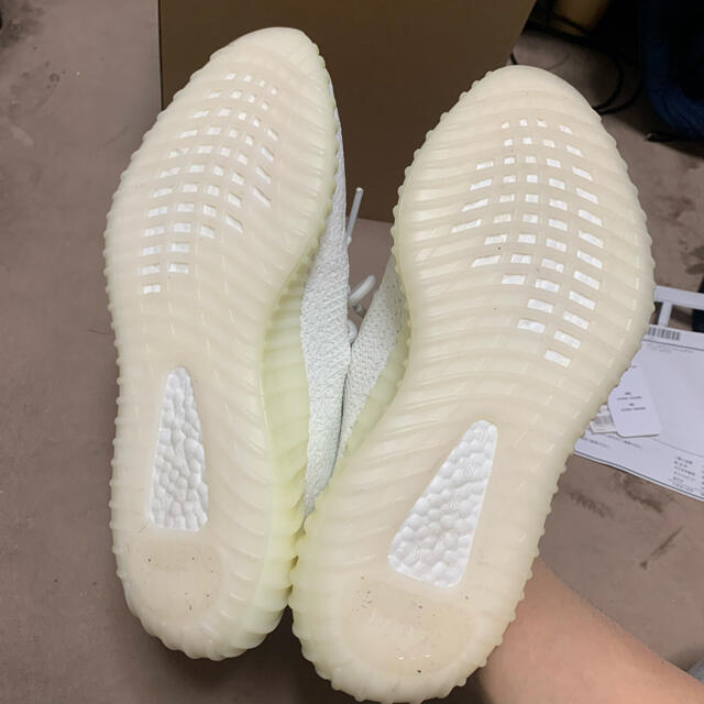 adidas(アディダス)のadidas Yeezy boost 350 v2 cream white メンズの靴/シューズ(スニーカー)の商品写真