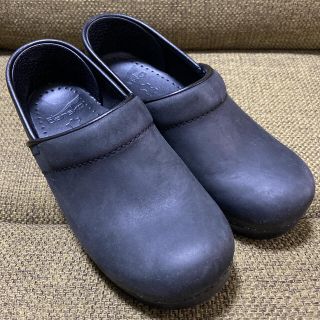 ダンスコ(dansko)のdansko ダンスコ　ブラック　35(サンダル)