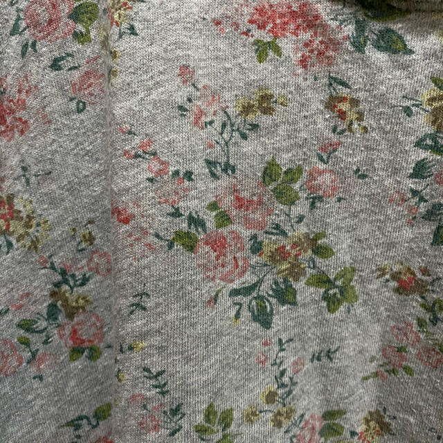 花柄半袖Tシャツ レディースのトップス(Tシャツ(半袖/袖なし))の商品写真