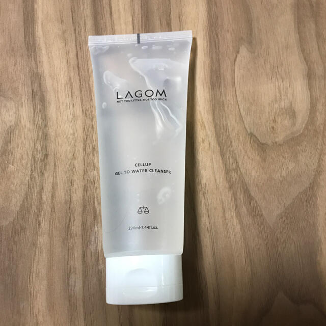 LAGOM(ラーゴム)のLAGOM ジェルトゥウォーター クレンザー 220ml  コスメ/美容のスキンケア/基礎化粧品(洗顔料)の商品写真