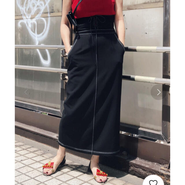 Ameri VINTAGE(アメリヴィンテージ)のAmeri VINTAGE LACE UP HIGH WAIST SKIRT レディースのスカート(ロングスカート)の商品写真