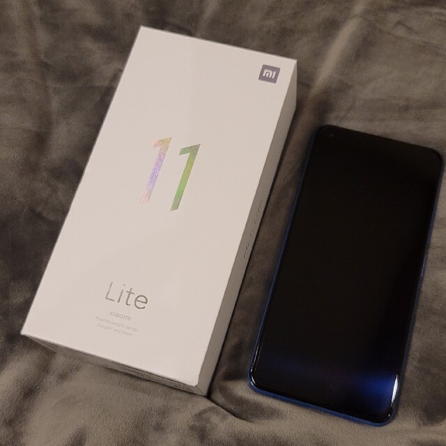 ANDROID(アンドロイド)の【美品】Xiaomi Mi11 Llite 6GB/128GB グローバル版 スマホ/家電/カメラのスマートフォン/携帯電話(スマートフォン本体)の商品写真