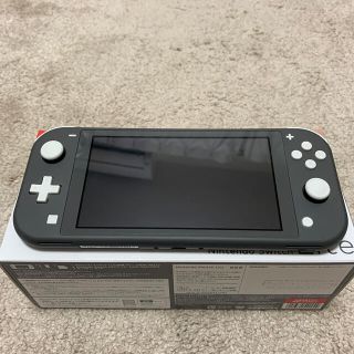 ニンテンドースイッチ(Nintendo Switch)の【美品】Nintendo Switch Liteグレー(家庭用ゲーム機本体)