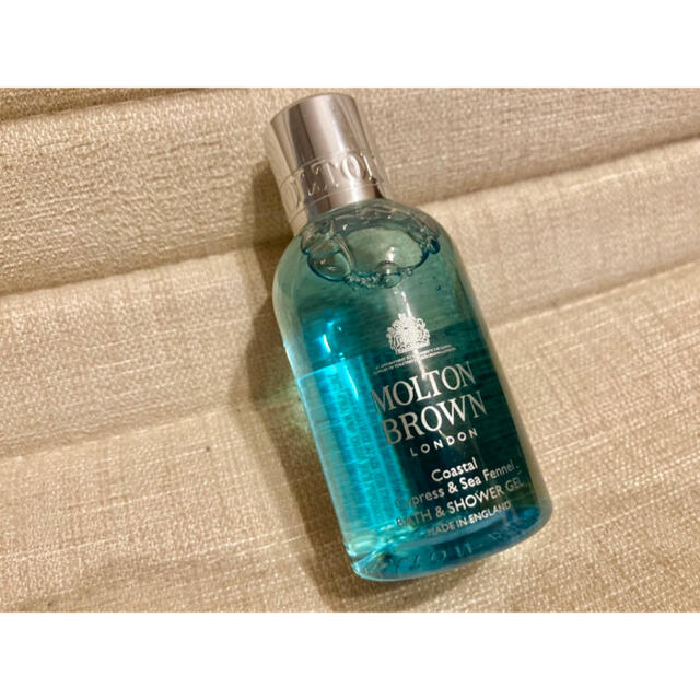 MOLTON BROWN(モルトンブラウン)のMOLTON BROWN サイプレス & シーフェンネル バス&シャワージェル コスメ/美容のボディケア(バスグッズ)の商品写真