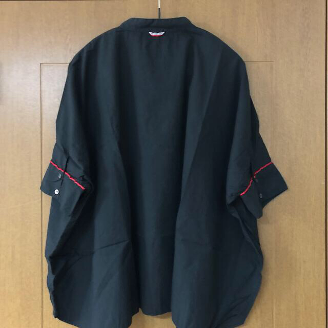 TIGRE BROCANTE(ティグルブロカンテ)のティグルブロカンテ　シャツ　黒 レディースのトップス(カットソー(半袖/袖なし))の商品写真