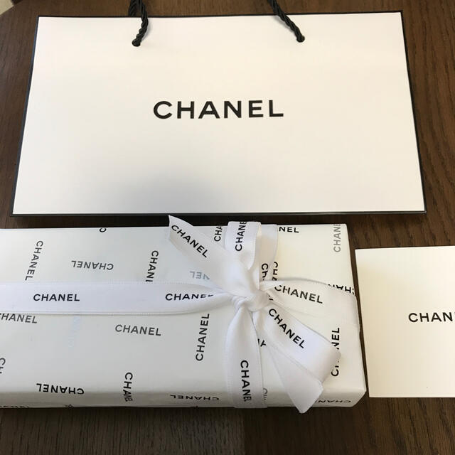 CHANEL(シャネル)のCHANEL石鹸  NO.5 サヴォン 香水 コスメ/美容のボディケア(ボディソープ/石鹸)の商品写真