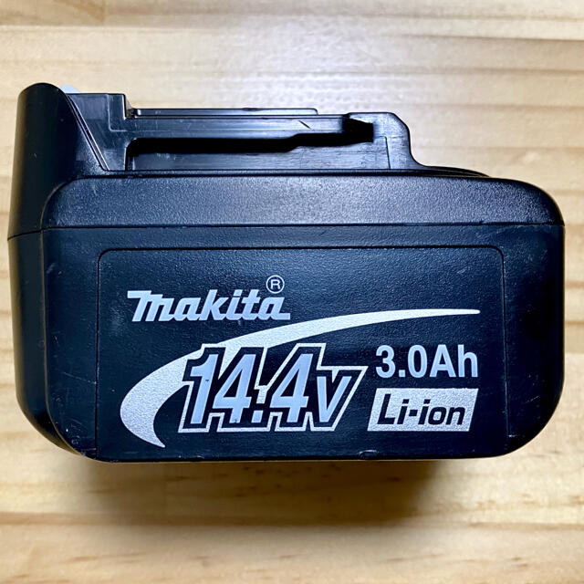 Makita(マキタ)のmakita マキタ　純正リチウムイオンバッテリー　14.4v  3.0Ah その他のその他(その他)の商品写真