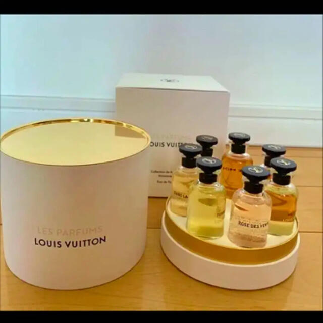 未使用♡LouisVuitton 香水(オードゥパルファン) ミニチュアセット