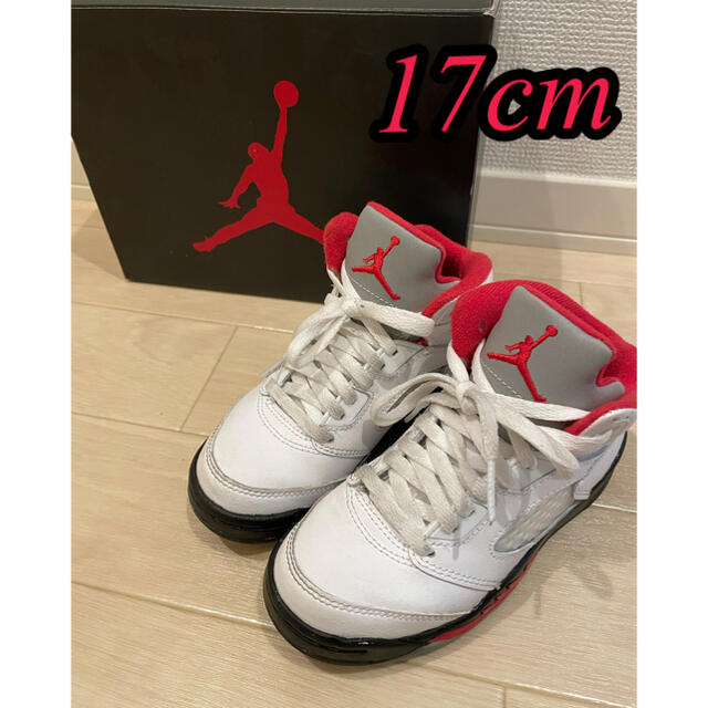 NIKE(ナイキ)のNIKE ナイキ AIRJORDAN 5 RETRO エアジョーダン5レトロ キッズ/ベビー/マタニティのキッズ靴/シューズ(15cm~)(スニーカー)の商品写真