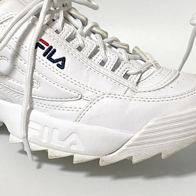 FILA(フィラ)のUSED【FILA】ディスラプター2 25cm レディースの靴/シューズ(スニーカー)の商品写真