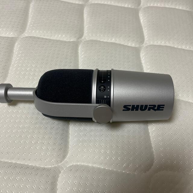 Shure MV7-S-J シルバー　ポッドキャスティングマイク 楽器のレコーディング/PA機器(マイク)の商品写真