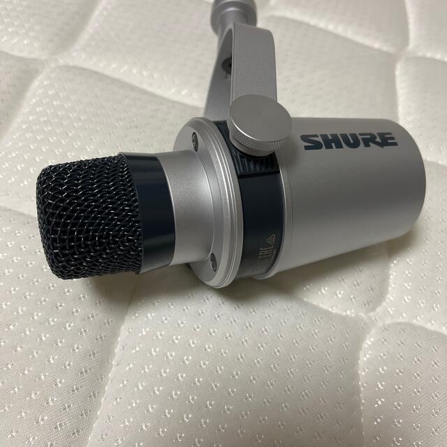 Shure MV7-S-J シルバー　ポッドキャスティングマイク 楽器のレコーディング/PA機器(マイク)の商品写真