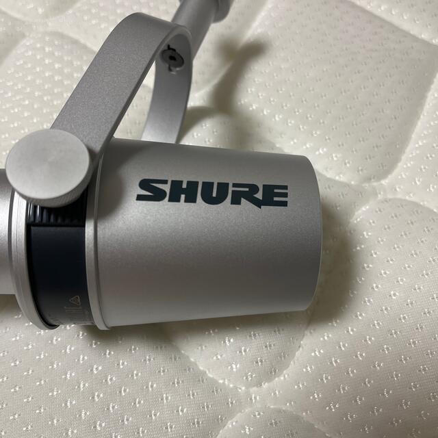 Shure MV7-S-J シルバー　ポッドキャスティングマイク 楽器のレコーディング/PA機器(マイク)の商品写真