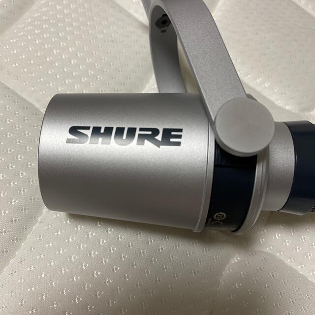 Shure MV7-S-J シルバー　ポッドキャスティングマイク 楽器のレコーディング/PA機器(マイク)の商品写真