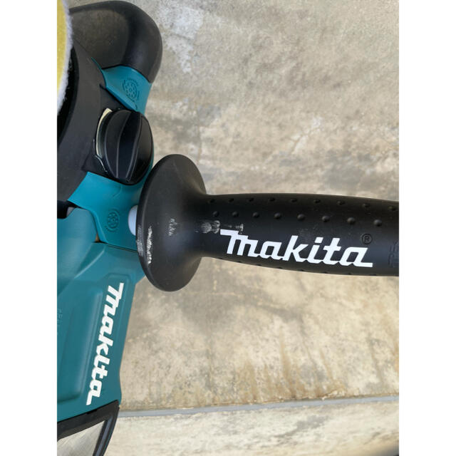 Makita(マキタ)のマキタ 電動ポリッシャー(バッテリー付き) 自動車/バイクの自動車(洗車・リペア用品)の商品写真