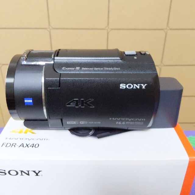 SONY(ソニー)のSONY　FDR-AX40　ハンディカム　ビデオカメラ　4K ソニー スマホ/家電/カメラのカメラ(ビデオカメラ)の商品写真
