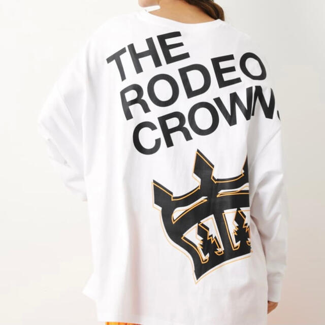 RODEO CROWNS WIDE BOWL(ロデオクラウンズワイドボウル)のPASS LOOSE L／S Tシャツ レディースのトップス(Tシャツ(長袖/七分))の商品写真