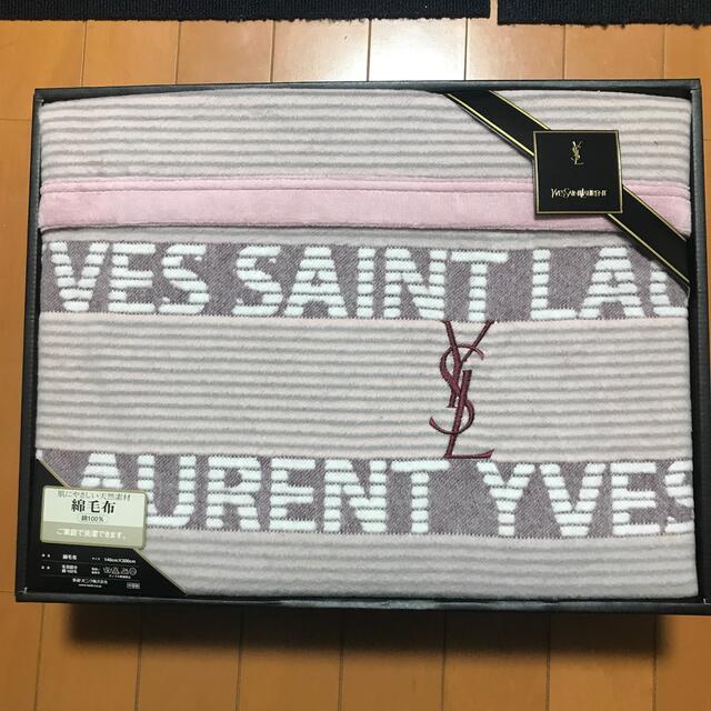 Yves Saint Laurent Beaute(イヴサンローランボーテ)のイブサンローラン　毛布　 インテリア/住まい/日用品の寝具(毛布)の商品写真