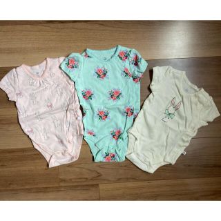 ギャップキッズ(GAP Kids)の【GAP】美品⭐︎ロンパース　肌着 70 女の子(ロンパース)