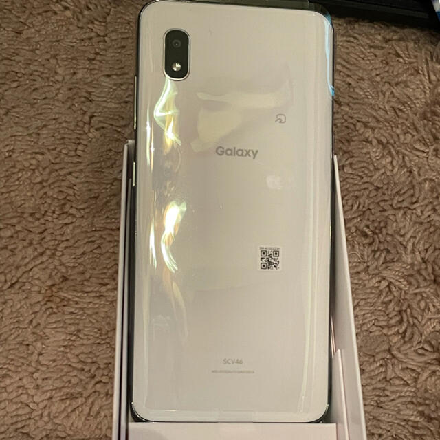 Galaxy(ギャラクシー)のGalaxy A20 (UQ) スマホ/家電/カメラのスマートフォン/携帯電話(スマートフォン本体)の商品写真