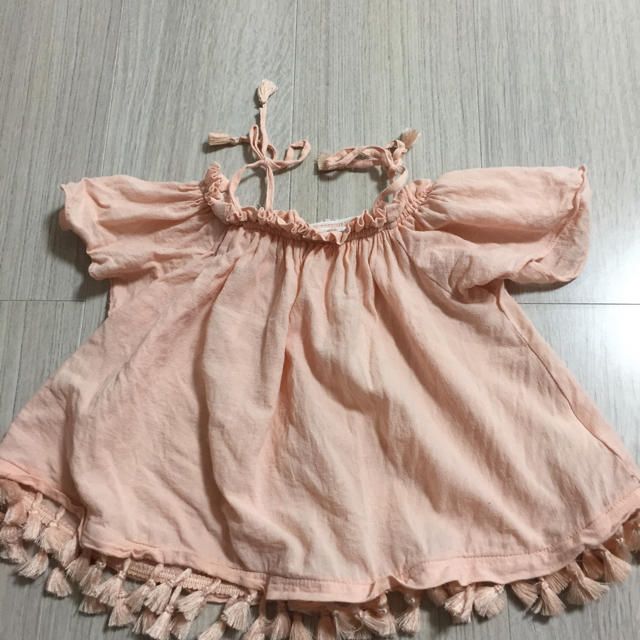 petit main(プティマイン)のキッズ オフショルトップス キッズ/ベビー/マタニティのキッズ服女の子用(90cm~)(Tシャツ/カットソー)の商品写真