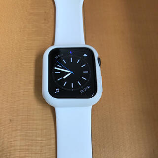 アップルウォッチ(Apple Watch)のApple Watch SE 40mm GPSタイプ(腕時計(デジタル))