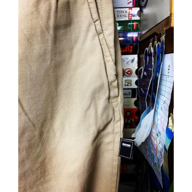 BROCHURE 1P CHINO / BEIGE