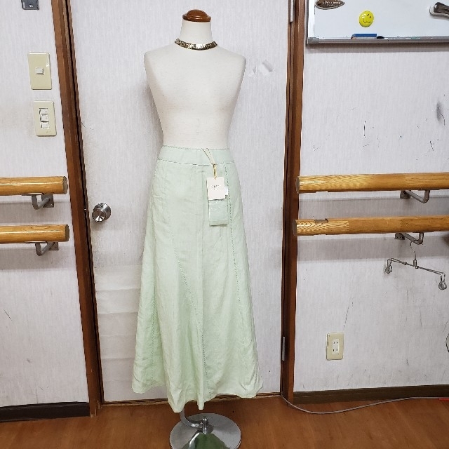 ヘェローパリ　麻ロングスカート　美しいペパーミントグリーン　未使用