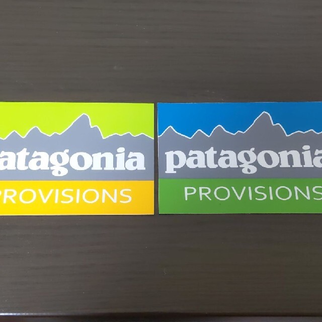 patagonia(パタゴニア)の(縦7.7cm横11.5cm) patagonia ステッカー　１枚のお値段 スポーツ/アウトドアのスポーツ/アウトドア その他(その他)の商品写真