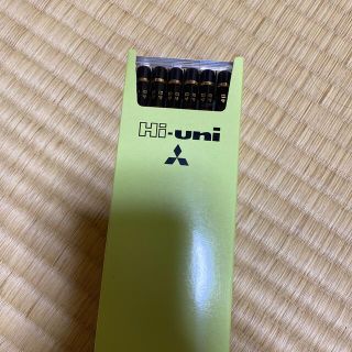 ミツビシエンピツ(三菱鉛筆)の【dobatanさん専用】ハイユニ　4B 三菱　鉛筆　1ダース(鉛筆)