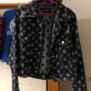 ゲス(GUESS)のGUESS ダメージ Ｇジャン(Gジャン/デニムジャケット)