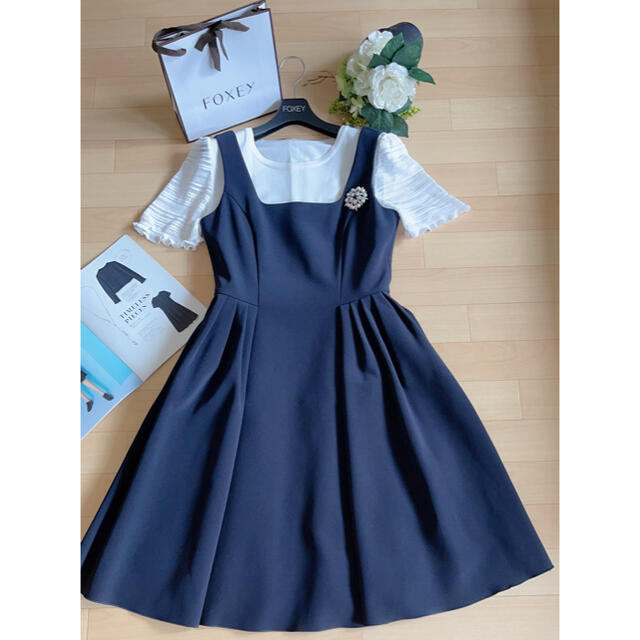 人気絶頂 Rene Foxey スクエアネックワンピース 極美品 Rene 42