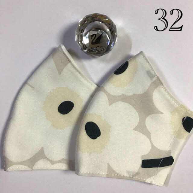 marimekko(マリメッコ)の💐マリメッコインナーマスク💐お母さんありがとう〜♬💐２点💐 ハンドメイドのハンドメイド その他(その他)の商品写真