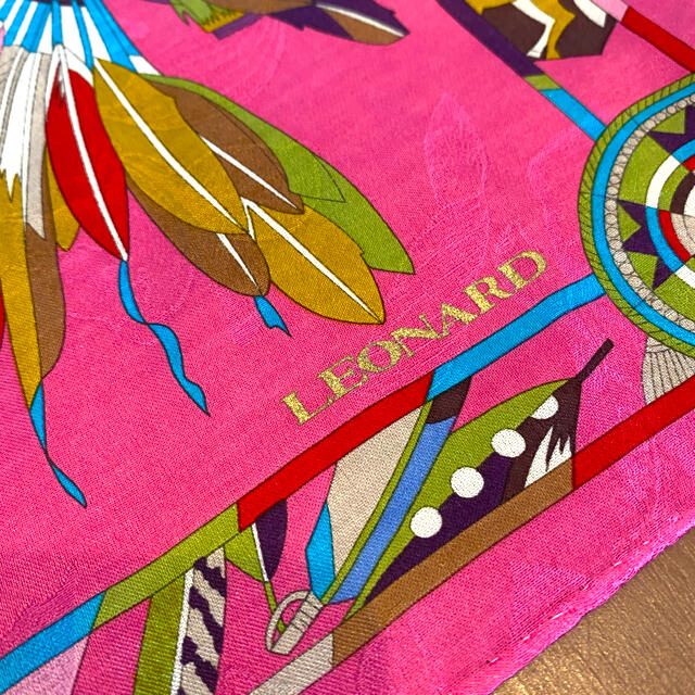 LEONARD(レオナール)のレオナール　スカーフ レディースのファッション小物(バンダナ/スカーフ)の商品写真
