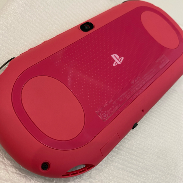 PlayStation Vita(プレイステーションヴィータ)の美品 PlayStation PS Vita PCH-2000 ZA15 ピンク エンタメ/ホビーのゲームソフト/ゲーム機本体(携帯用ゲーム機本体)の商品写真