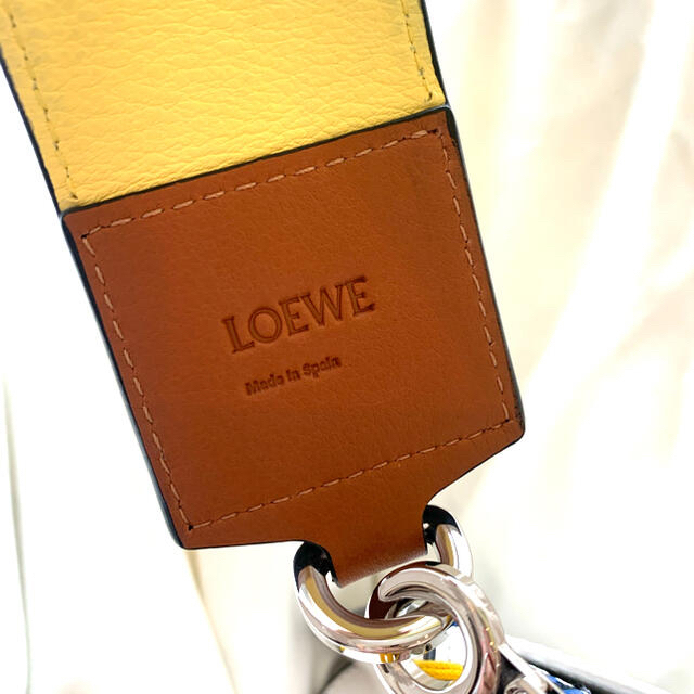 LOEWE(ロエベ)のラッキーチルドレン様 専用 LOEWE バルセロナ ホワイト　3way レディースのバッグ(ショルダーバッグ)の商品写真