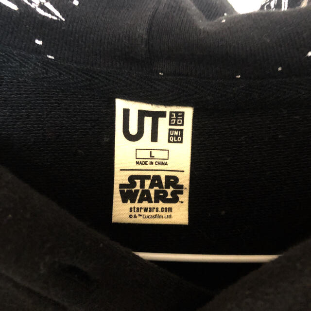 UNIQLO(ユニクロ)のユニクロ　パーカー　プルオーバー　スターウォーズ　STARWARS 黒　ブラック メンズのトップス(パーカー)の商品写真