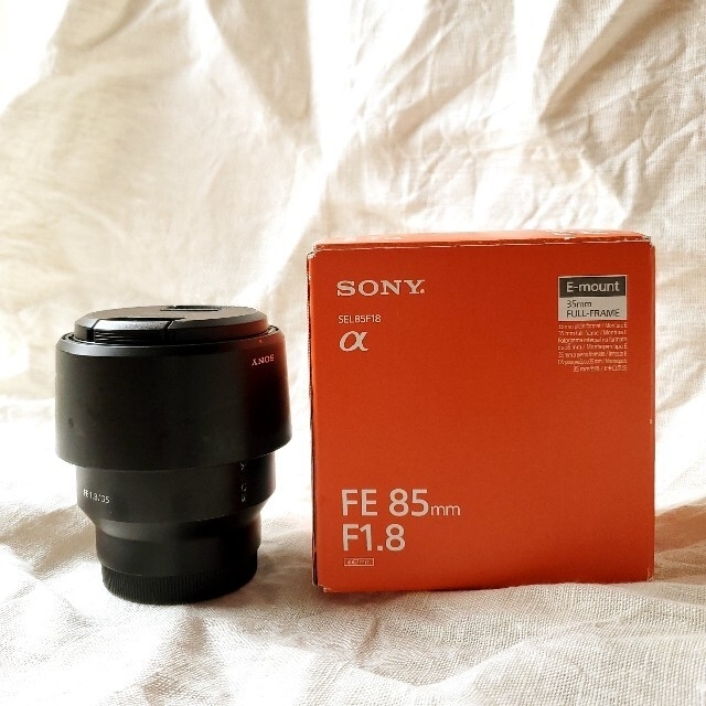 SONY(ソニー)のsony 85mm f1.8 レンズ Eマウント用 スマホ/家電/カメラのカメラ(レンズ(単焦点))の商品写真