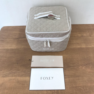 FOXEY - 新品FOXEYバニティバッグ フォクシーバニティの通販 by ...