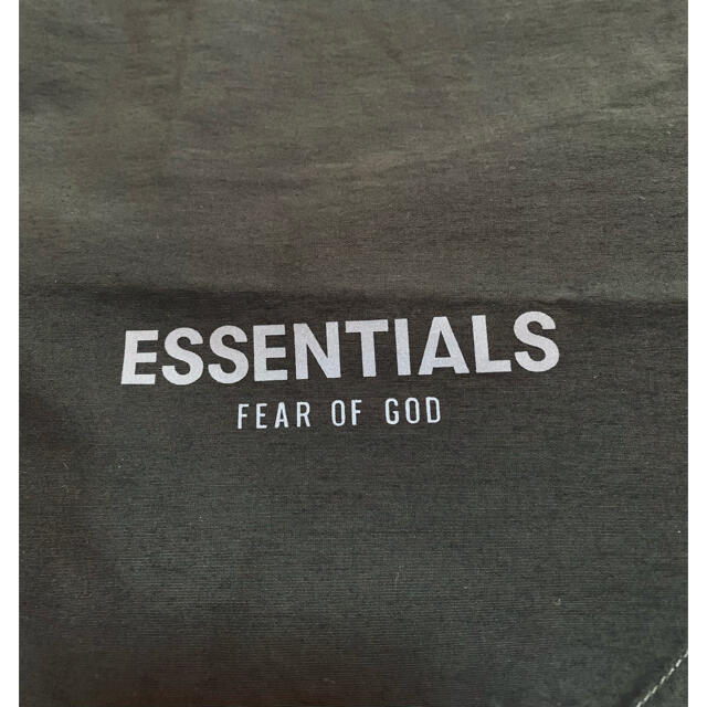 FEAR OF GOD(フィアオブゴッド)のFOG Fear Of God Essentials Volley Shorts メンズのパンツ(ショートパンツ)の商品写真