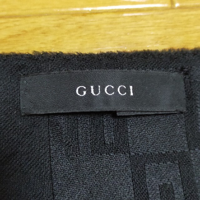 Gucci(グッチ)のGUCCI　黒ストール　グッチ レディースのファッション小物(マフラー/ショール)の商品写真
