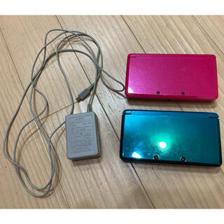 ニンテンドー3DS(ニンテンドー3DS)のニンテンドー　3DS セット売り　グロスピンク　アクアブルー　充電器(携帯用ゲーム機本体)
