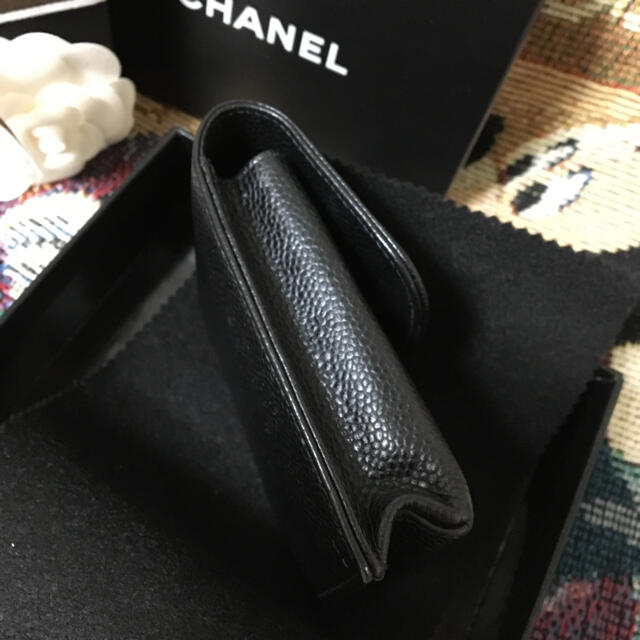 CHANEL(シャネル)の専用  ココマーク キャビアスキン シガレットケース  美品 ブラック正規 メンズのファッション小物(タバコグッズ)の商品写真