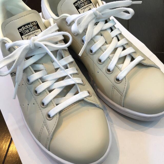 BEAUTY&YOUTH UNITED ARROWS(ビューティアンドユースユナイテッドアローズ)の別注 adidas STAN SMITHスニーカー レディースの靴/シューズ(スニーカー)の商品写真