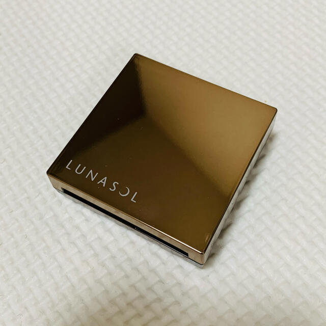 LUNASOL(ルナソル)の専用★ コスメ/美容のベースメイク/化粧品(フェイスパウダー)の商品写真